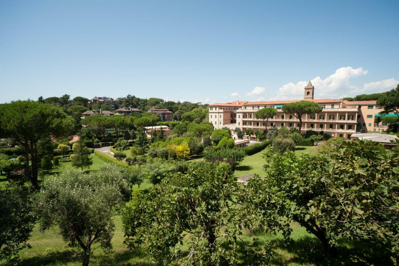 Mons Aureus Resort Rome Buitenkant foto